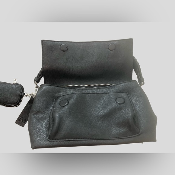 Desigual soft Black Faux Leather Front Flap Logo Shoulder Bag - Picture 3 of 9